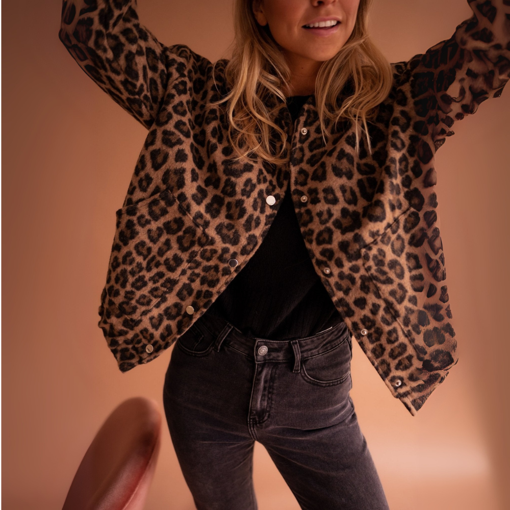 Zahra | Trendy Jasje met Luipaardprint